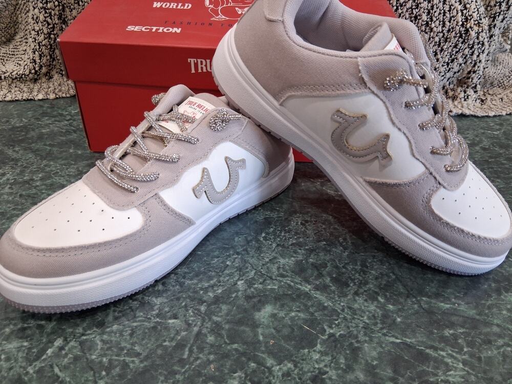 True Religion Allison Sneakers Tan White Sparkle Bling Laces Womens Size 6M NIB
